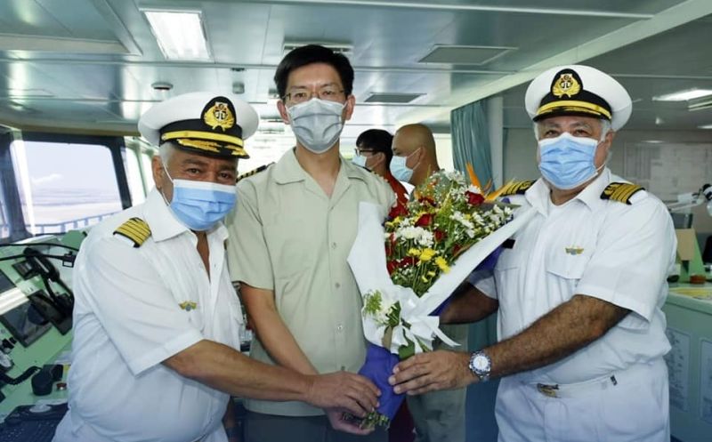 Captain Of Evergreen’s Mega Container Ship Felicitated After Vessel Transits Suez Canal