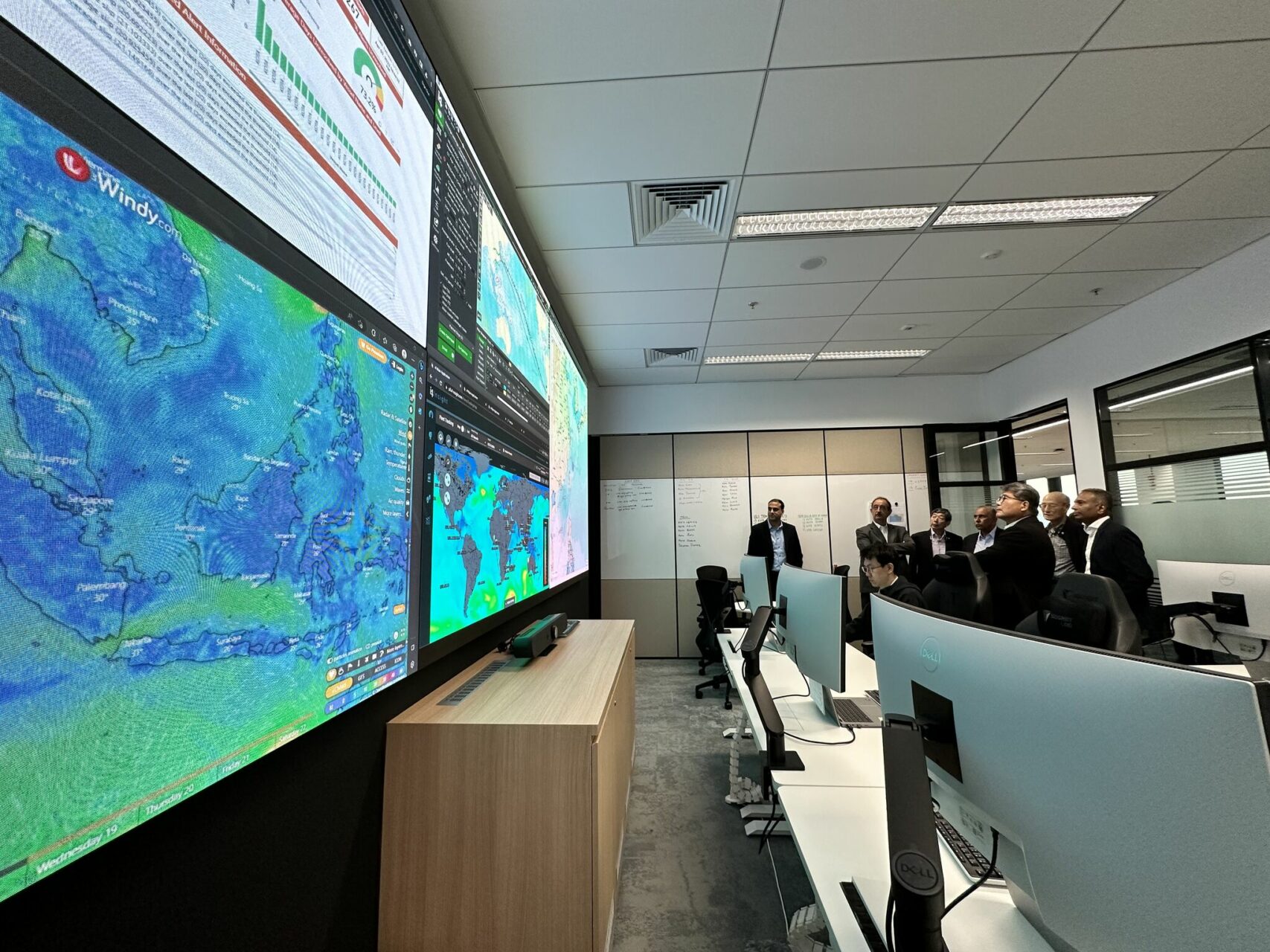 PIL's independent Board of Directors visit new office at Guoco Midtown India Shipping News