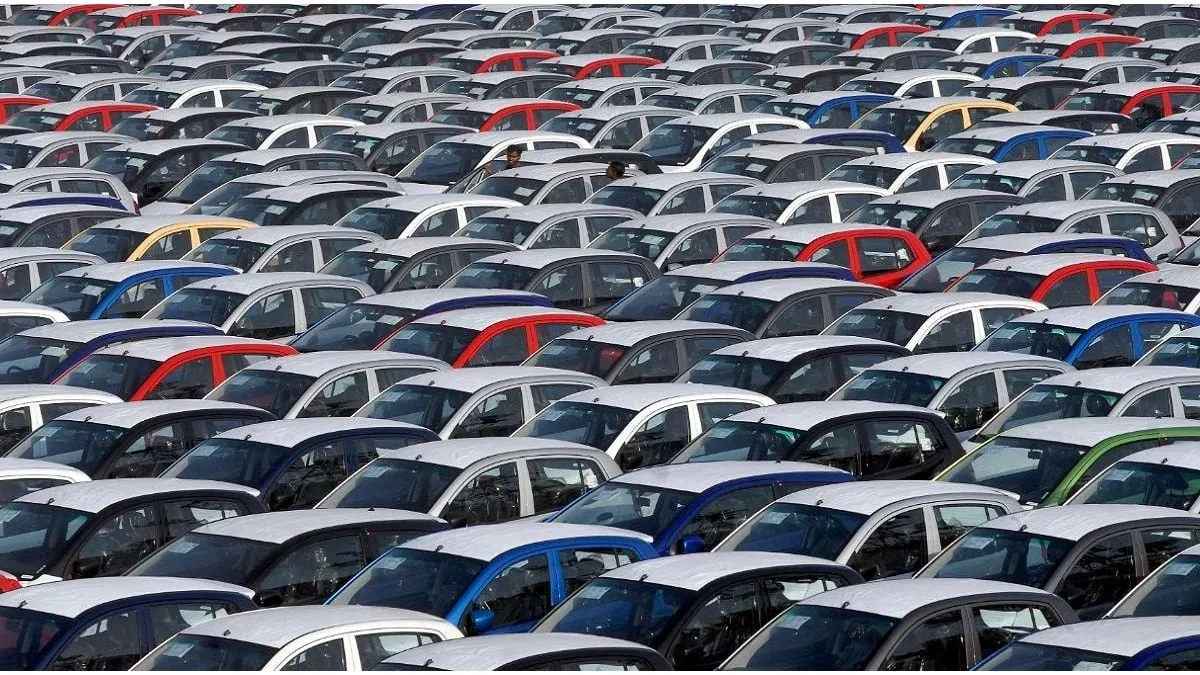 72,000+ Car Parking Pictures