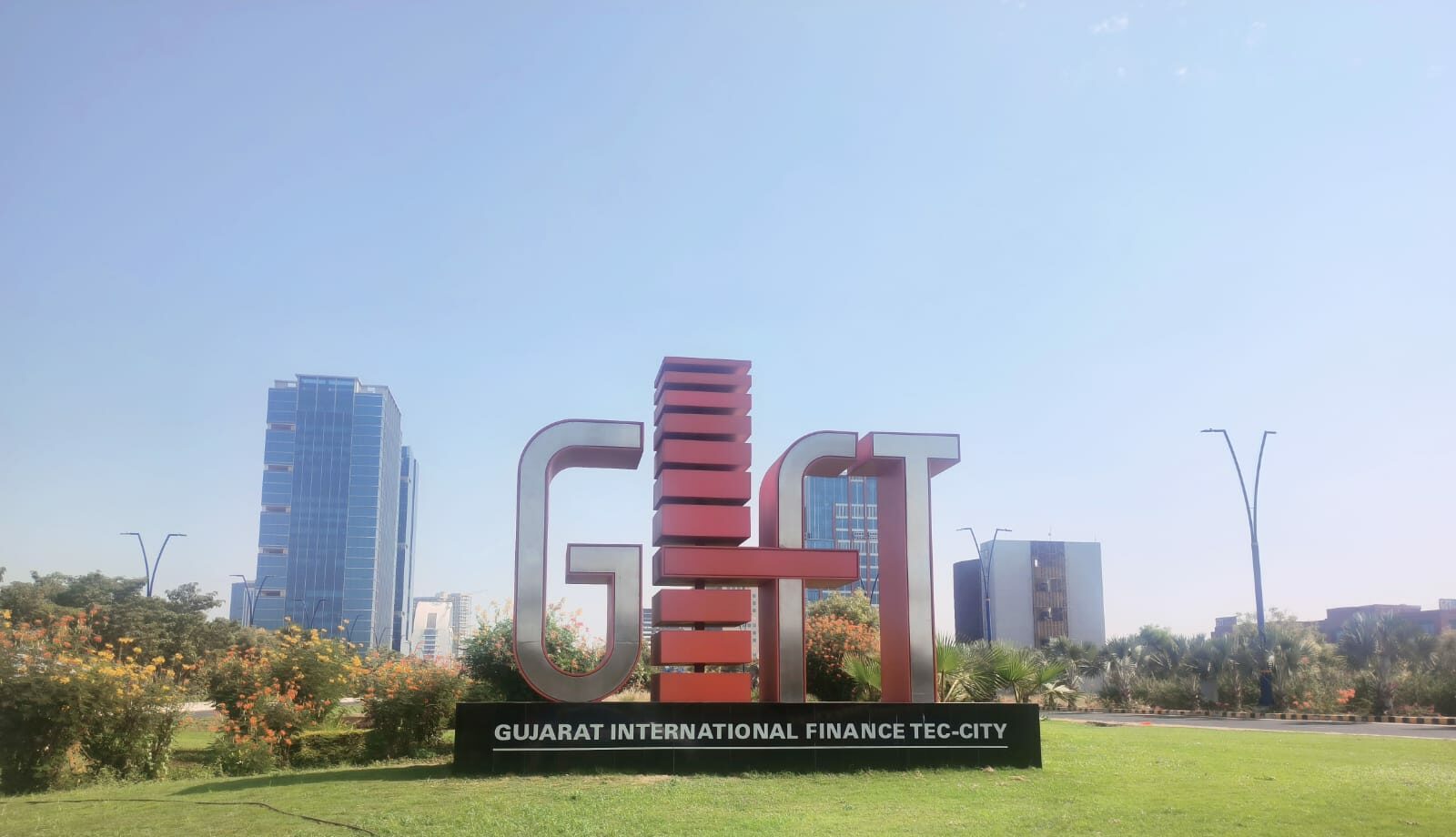 SGX-NSE may start operations at Gift City by Dec: IFSCA's Injeti Srinivas |  Finance Other News - Business Standard