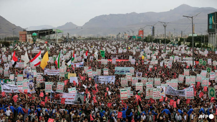 Yemen's Iranian-backed Houthis say they will block Saudi shipping at Red Sea Gateway