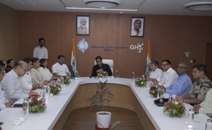 Shantanu Thakur visits DPA Kandla, reviews port performance
