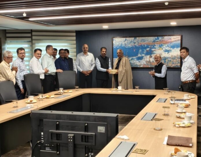 NISAA felicitates CONCOR CMD Sanjay Swarup ahead of his retirement
