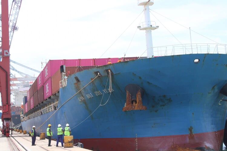 M.V. Lan Hai Zhi Yuan DBGT celebrates maiden voyage of M.V. Lan Hai Zhi Yuan to Singapore, strengthening Regional Connectivity
