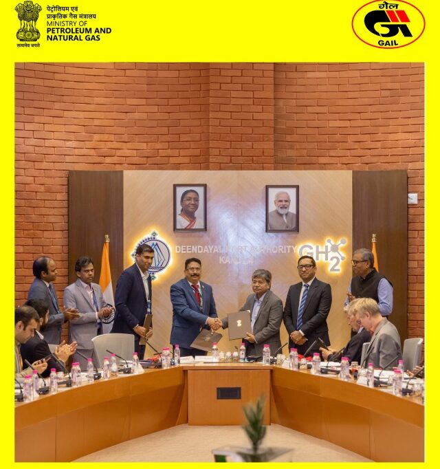 dpa dnv gail edited GAIL,DPA and DNV signed partnership on setting up LNG bunkering facility at Kandla Port