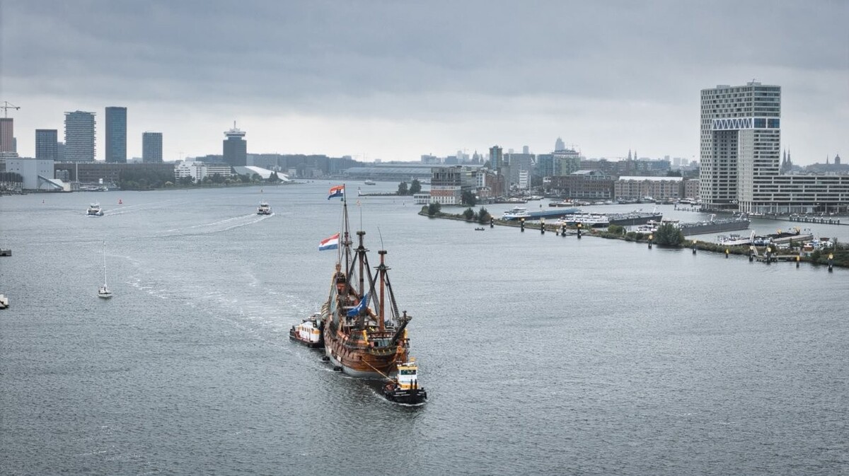 Sailing vessel ‘Batavia’ arrives at Damen Shiprepair Amsterdam to prepare for her final voyage, taking her onshore 1 Sailing vessel ‘Batavia’ arrives at Damen Shiprepair Amsterdam to prepare for her final voyage, taking her onshore Batavia in Amsterdam Damen Shiprepair Amsterdam Sailing vessel ‘Batavia’ arrives at Damen Shiprepair Amsterdam to prepare for her final voyage, taking her onshore