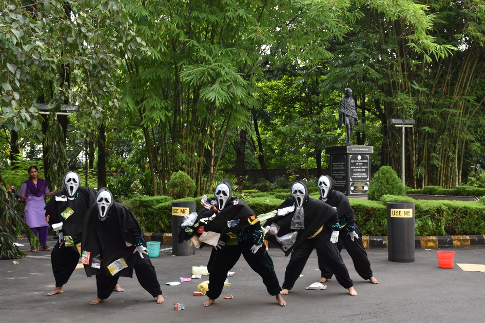 DSC 0643 NMPA Organises Flash Mob to Spread the Message of Swachhata