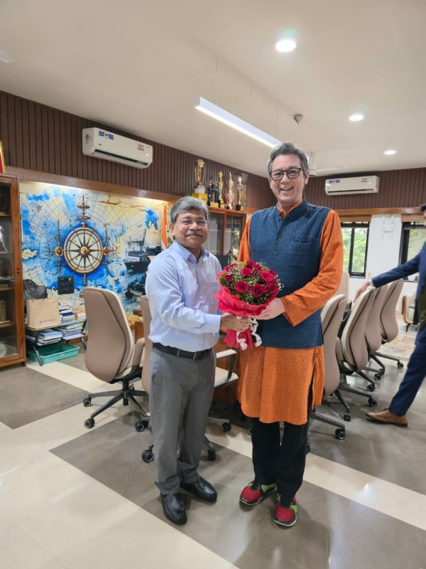 Sweden and DPA explore co-operation for green and future-ready maritime development 1 Sweden and DPA explore co-operation for green and future-ready maritime development SWEDEN DPA CHAIRMAN Sweden and DPA explore co-operation for green and future-ready maritime development
