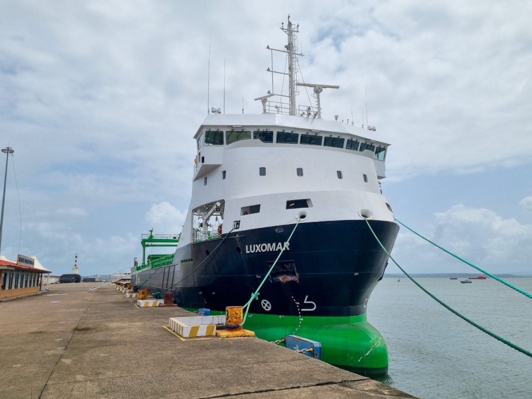 mv Luxomar 1 1 ESL Shipping completes Green Coaster Fleet with delivery of final vessel Luxomar