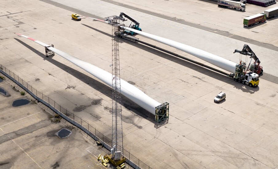 vessel discharge at the new port setup 2 deugro Commissions New Port Setup for WTG Component Handling and Storage, Welcoming First Rotor Blade Shipment from China