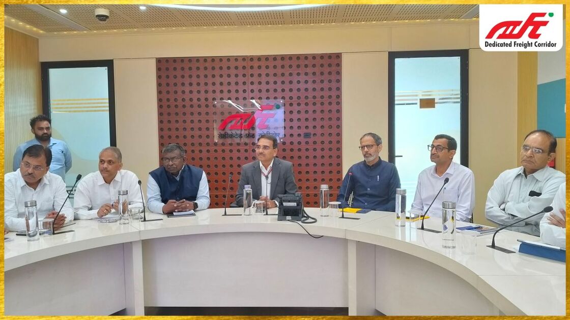DFCCIL Review Meeting 2 DFCCIL MD Alok Tiwari reviews DFC operations, future EWDFC plans and Technology-Driven Modernisation