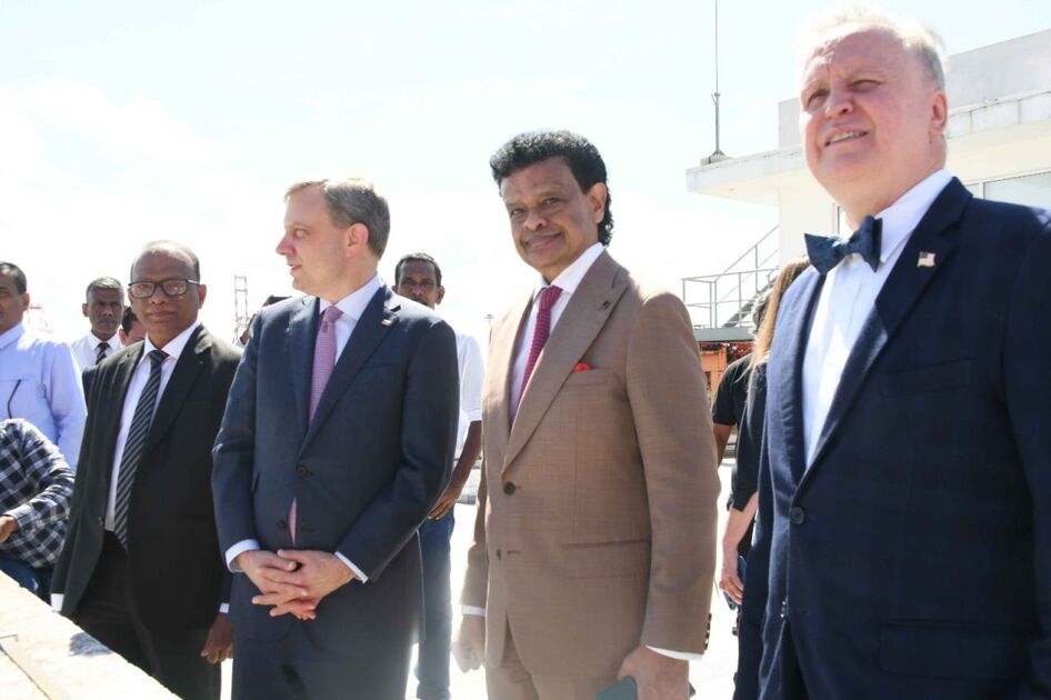 US Announces $17 Million Grant to upgrade Colombo Port’s Digital Infrastructure 1 US Announces $17 Million Grant to upgrade Colombo Port’s Digital Infrastructure US Ambassador visiting Colombo Port 1 US Announces $17 Million Grant to upgrade Colombo Port’s Digital Infrastructure