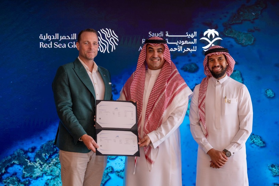 صورة00 1 Saudi Red Sea Authority presents Red Sea Global with Operating Licenses for AMAALA Marina and Shura Marina